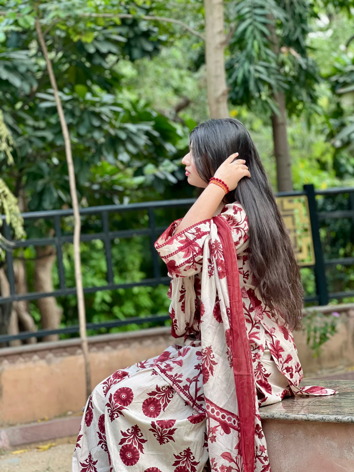 Annabi Rang Farshi Suit Set